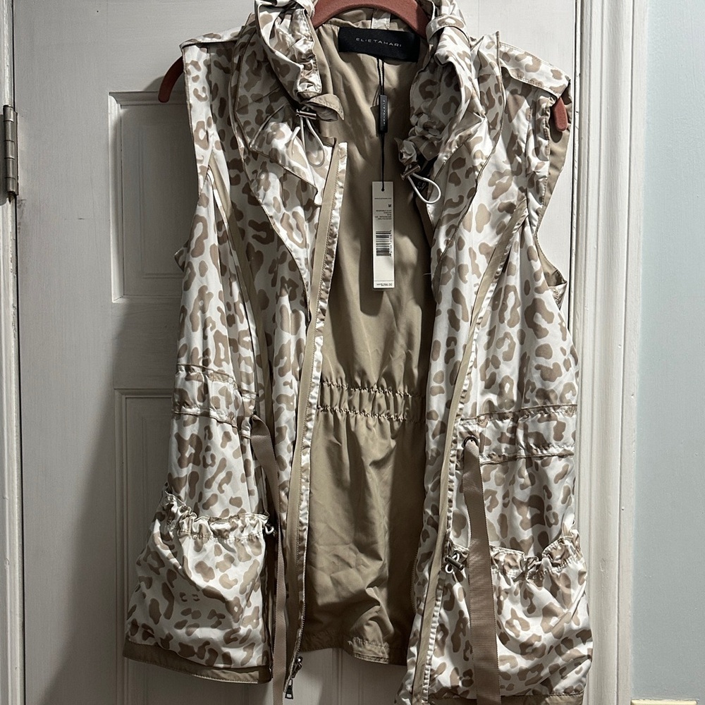 Elie Tahari Beige & Cream Leopard-Print Reversible Hooded Vest
